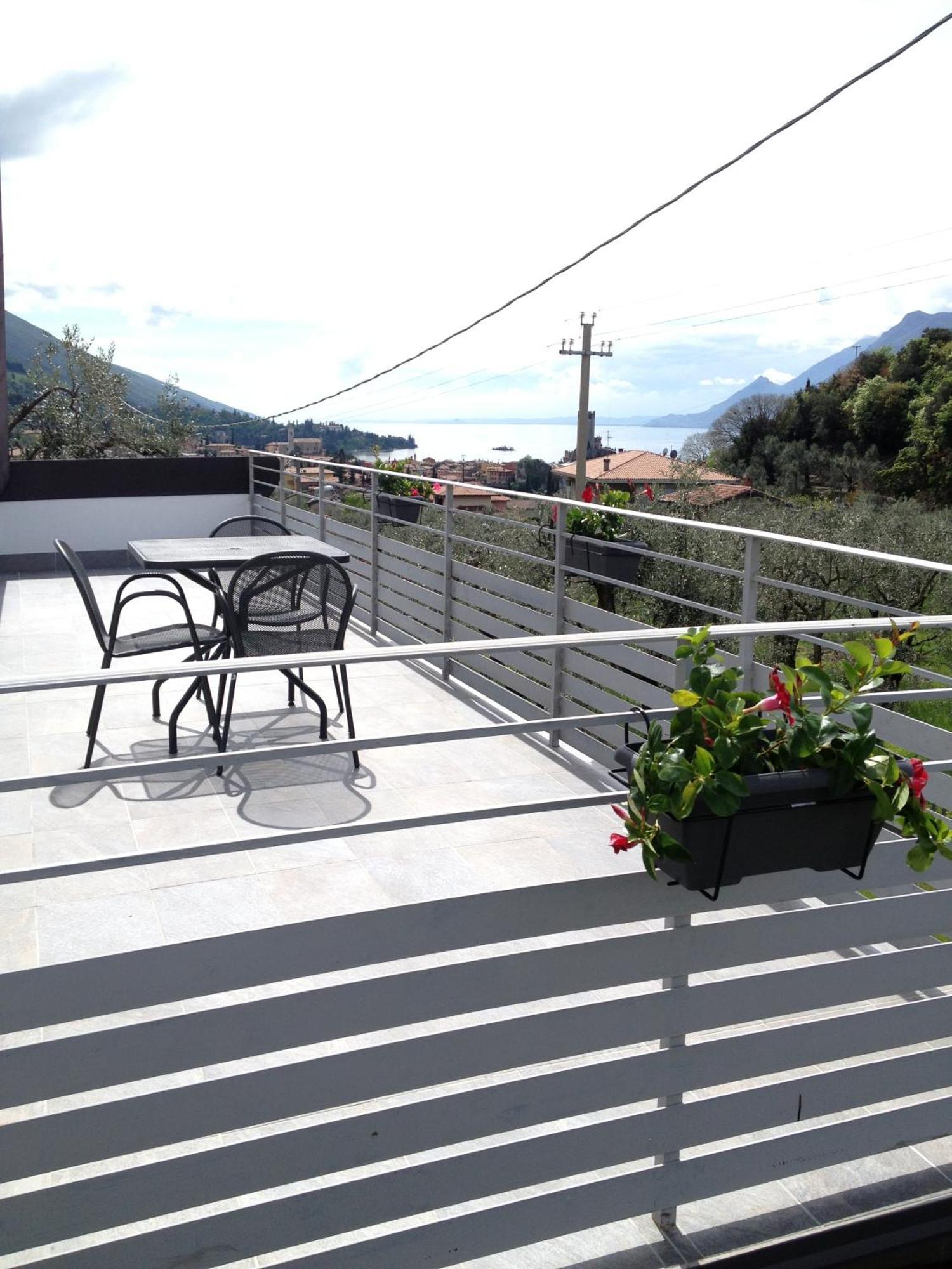 Apartment Lake View 말세진느 외부 사진