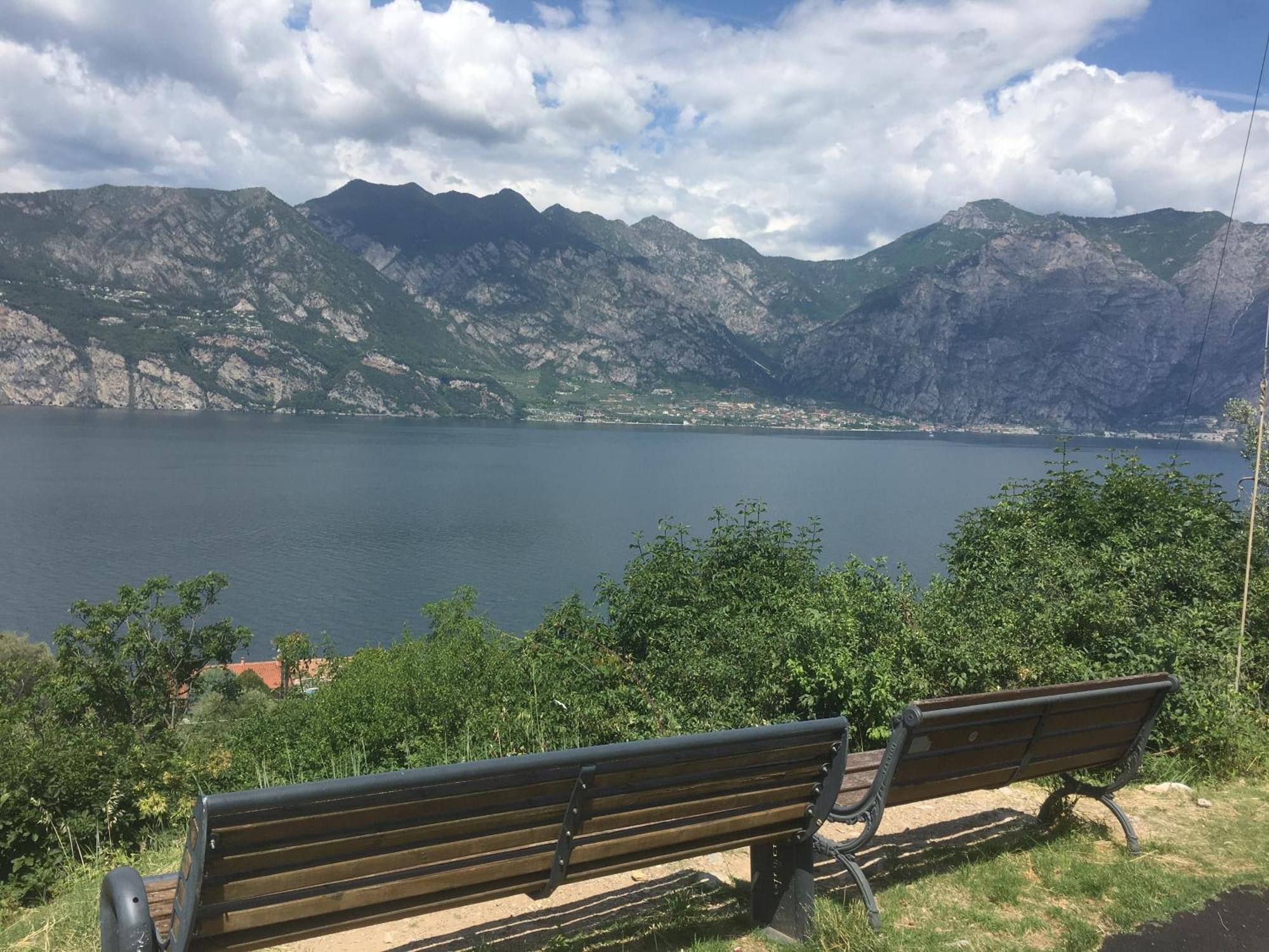 Apartment Lake View 말세진느 외부 사진